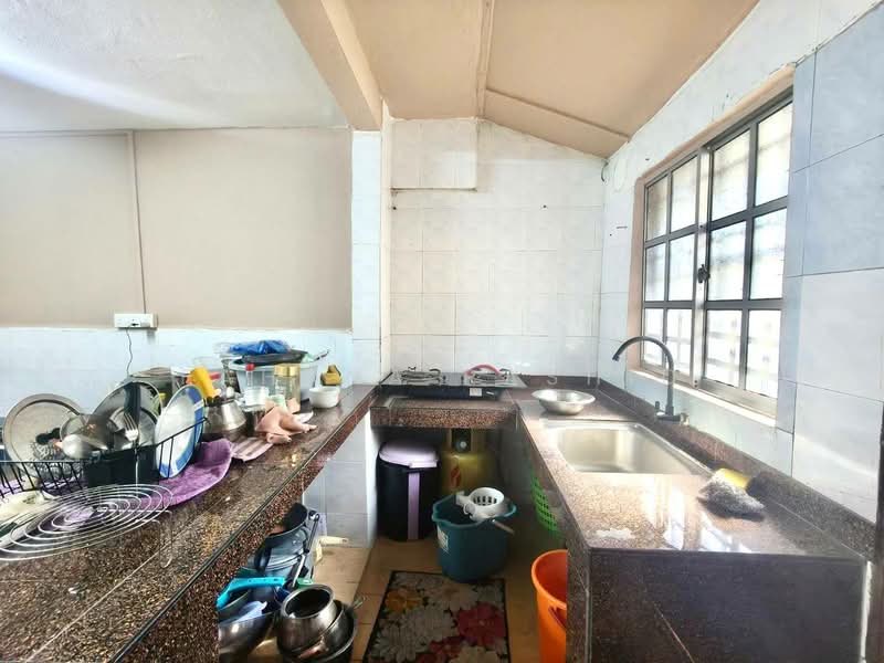 Rumah Teres 2 Tingkat untuk Dijual di Taman Sri Muda (Shah Alam) - Fahana Rashid - Kitchen - PropertyGuru.com.my