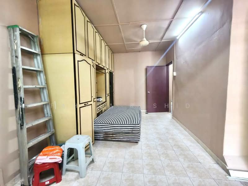 Rumah Teres 2 Tingkat untuk Dijual di Taman Sri Muda (Shah Alam) - Fahana Rashid - Bedroom - PropertyGuru.com.my