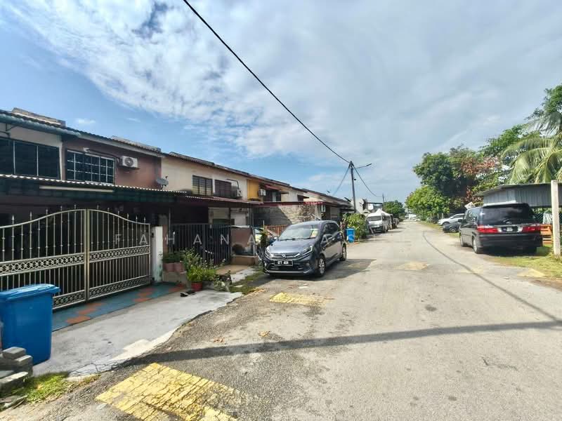 Rumah Teres 2 Tingkat untuk Dijual di Taman Sri Muda (Shah Alam) - Fahana Rashid - Exterior - PropertyGuru.com.my
