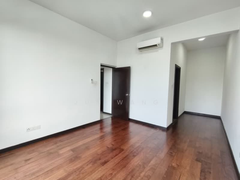 Servis Apartment untuk Dijual di Molek Regency - Jun Wang - PropertyGuru.com.my