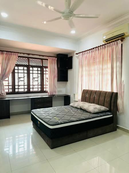 Semi-Detached House for Rent in Taman Sri Jelok (Kajang) - Maya Myra - Bedroom - PropertyGuru.com.my