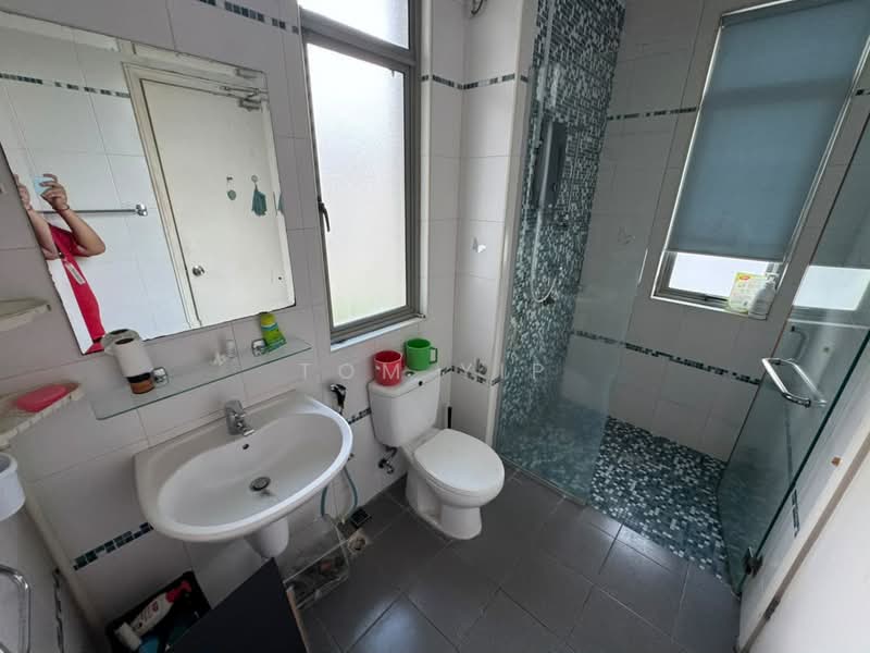Rumah Berkembar untuk Dijual di Sri Hartamas (Kuala Lumpur) - Tom Yip - Bathroom - PropertyGuru.com.my