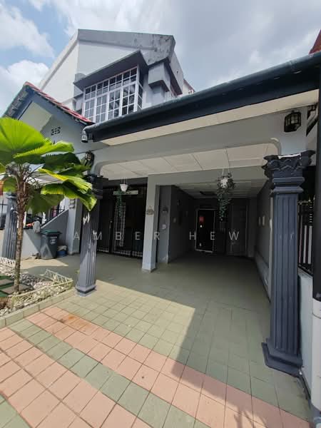 Rumah Teres 2 Tingkat untuk Dijual di Taman Desa Skudai (Skudai) - Amber Hew - Exterior - PropertyGuru.com.my