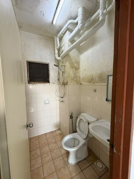 Apartment for Rent at Vista Impiana - Lee Soo Bee - Bathroom - PropertyGuru.com.my