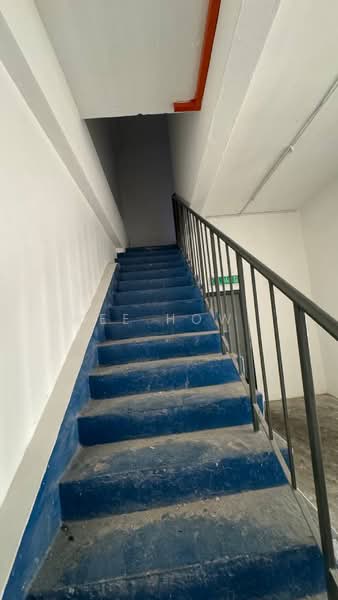 Kilang untuk Disewa di Taman Desa Cemerlang (Ulu Tiram) - Wee Howe - Corridor - PropertyGuru.com.my