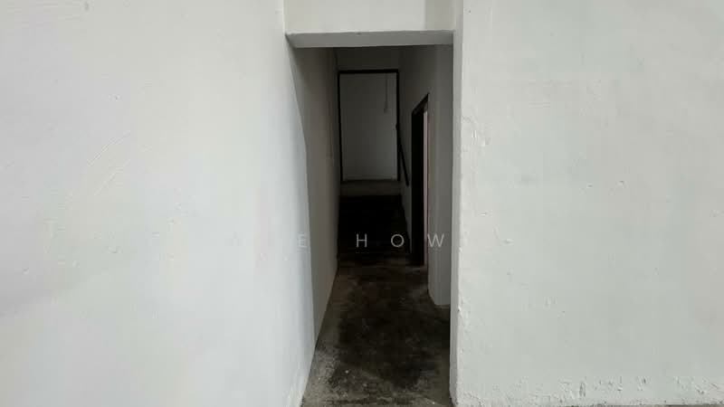 Kilang untuk Disewa di Taman Desa Cemerlang (Ulu Tiram) - Wee Howe - Corridor - PropertyGuru.com.my