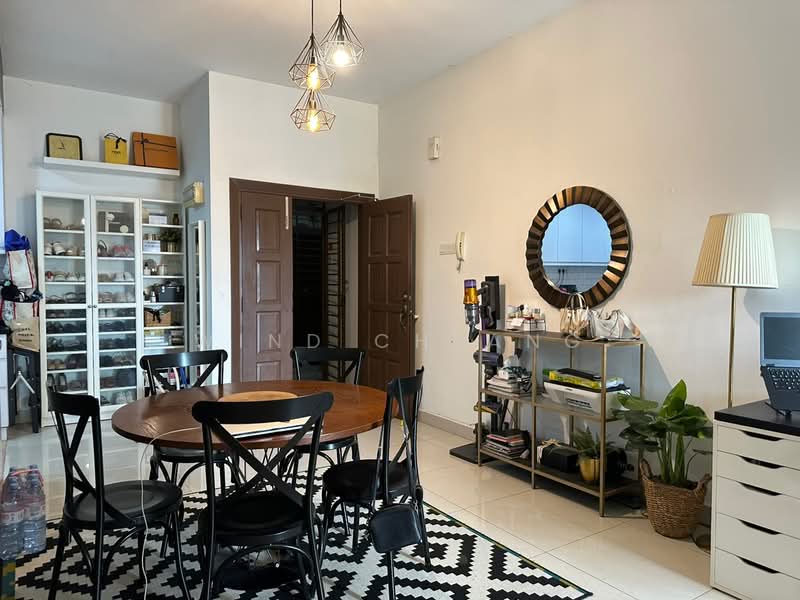 Condominium for Sale at Pelangi Utama 2 - Wind Cheang - Dining Room - PropertyGuru.com.my