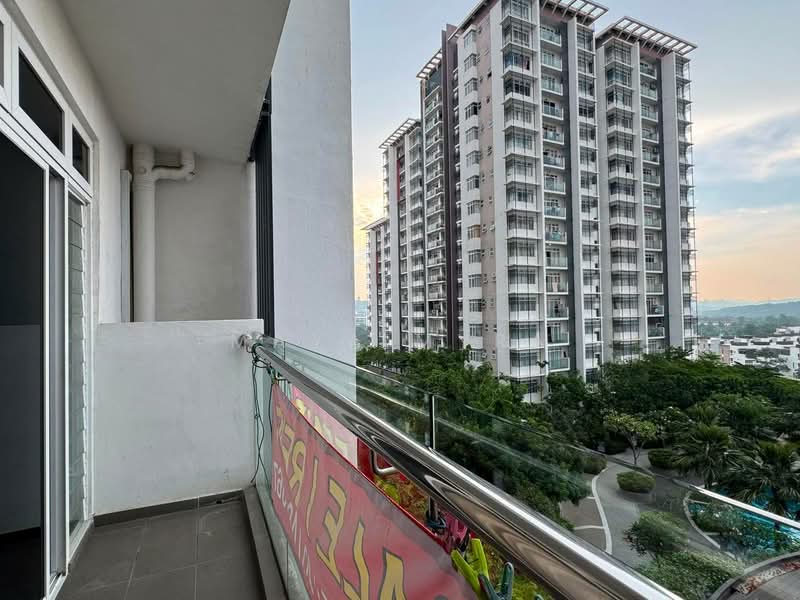 Kondominium untuk Disewa di Dwiputra Residences - Maya Myra - Balcony - PropertyGuru.com.my