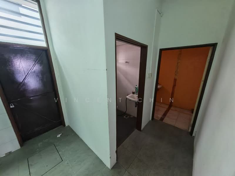 Shop for Sale in Station 18 (Ipoh) - Vincent Chin - Interior - PropertyGuru.com.my