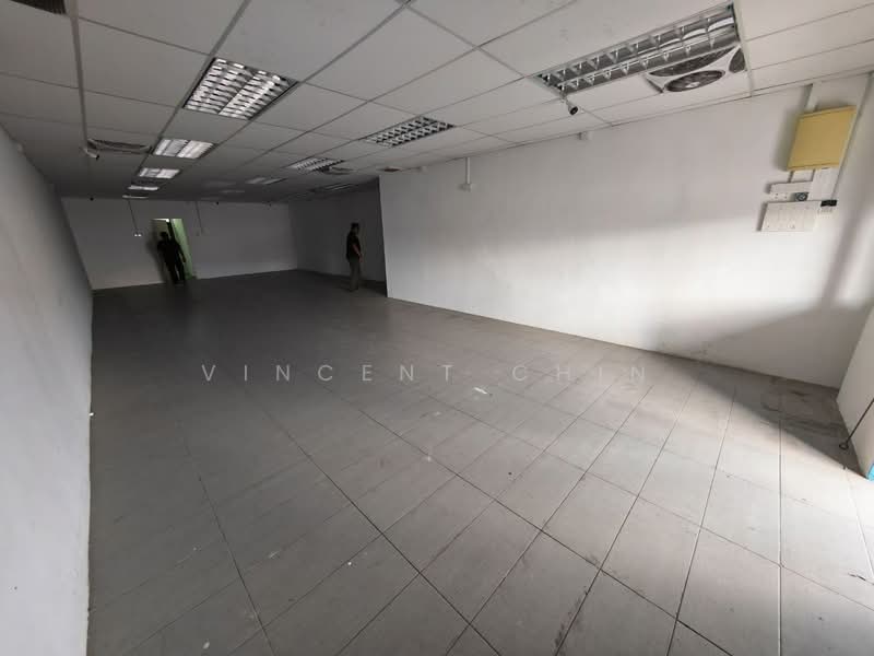 Shop for Sale in Station 18 (Ipoh) - Vincent Chin - Interior - PropertyGuru.com.my