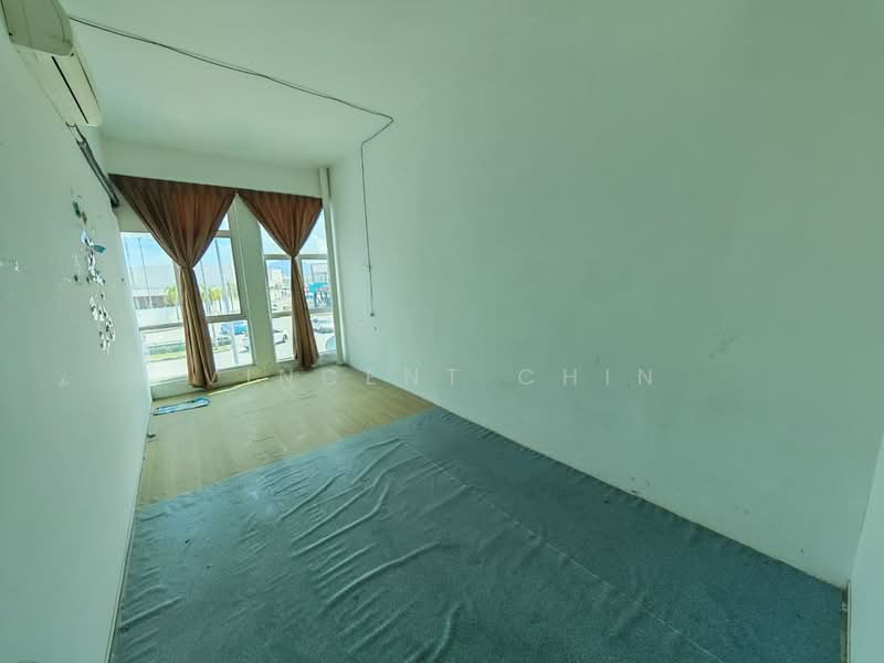 Shop for Sale in Station 18 (Ipoh) - Vincent Chin - Interior - PropertyGuru.com.my