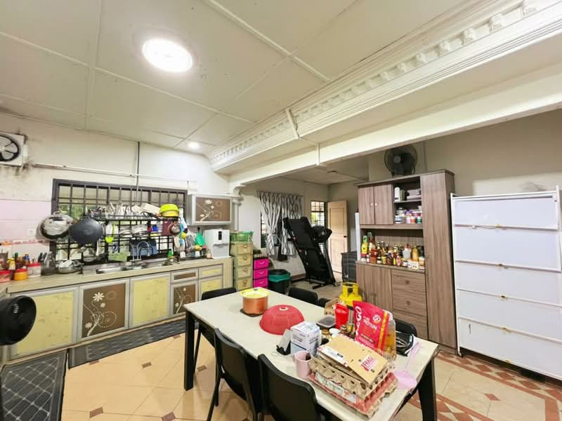 2-storey Terraced House for Sale in Bukit Indah (Iskandar Puteri (Nusajaya)) - Ann . - Kitchen - PropertyGuru.com.my