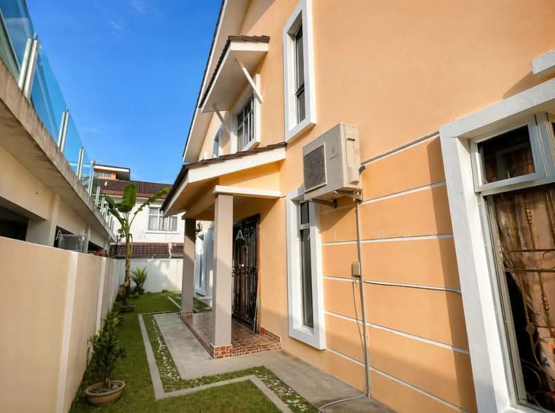 Semi-Detached House for Sale in Taman Tasik Jaya (Senawang) - Ahmad Faizal Basri - Exterior - PropertyGuru.com.my