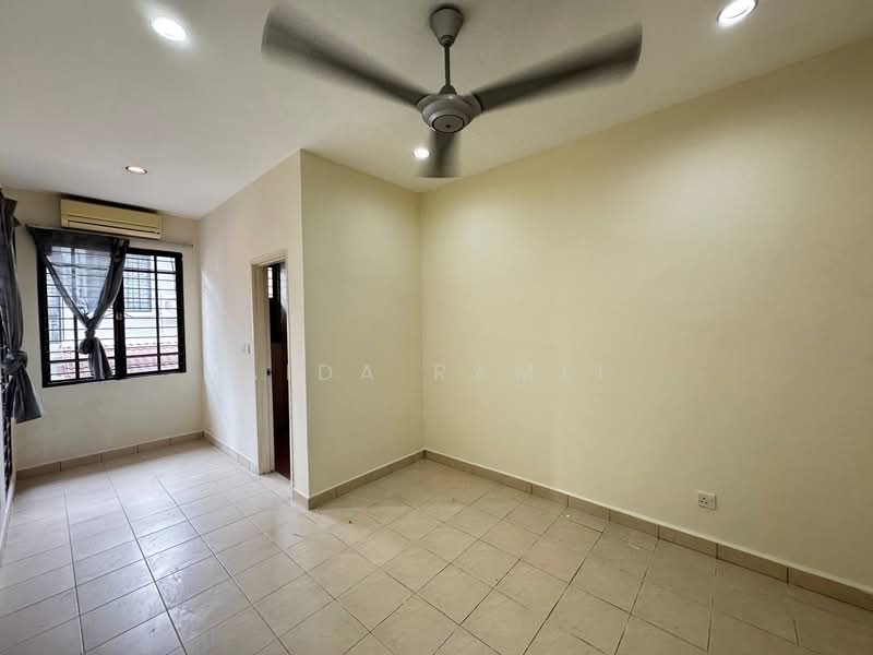 2-storey Terraced House for Sale in Bukit Jelutong (Shah Alam) - Aida Ramli - PropertyGuru.com.my