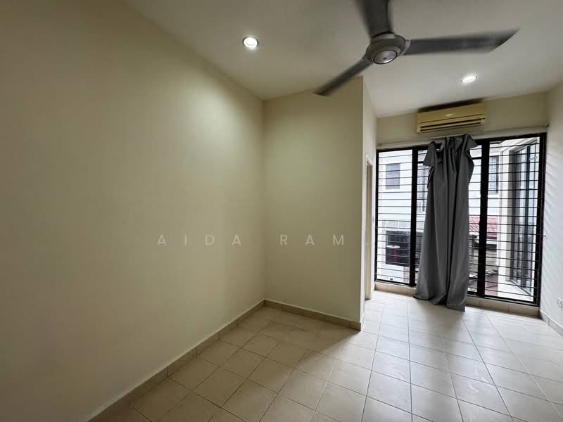 2-storey Terraced House for Sale in Bukit Jelutong (Shah Alam) - Aida Ramli - PropertyGuru.com.my