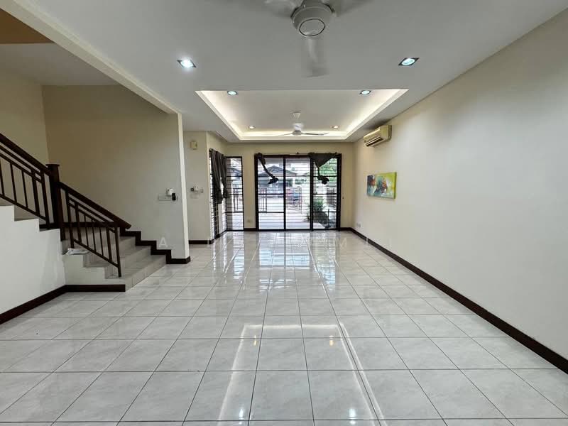 2-storey Terraced House for Sale in Bukit Jelutong (Shah Alam) - Aida Ramli - PropertyGuru.com.my