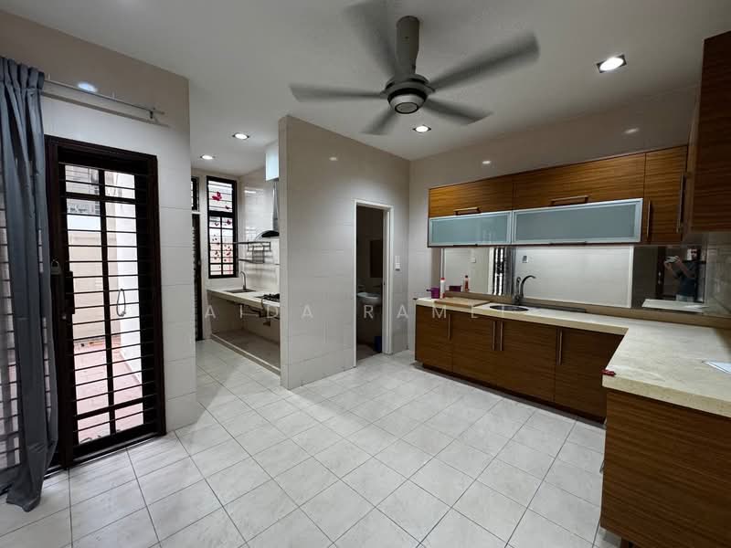 2-storey Terraced House for Sale in Bukit Jelutong (Shah Alam) - Aida Ramli - PropertyGuru.com.my
