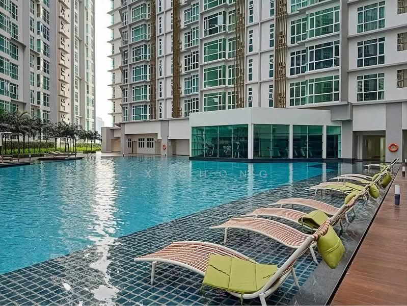 Servis Apartment untuk Dijual di Central Residence @ Sungai Besi - JX Chong - Pool - PropertyGuru.com.my