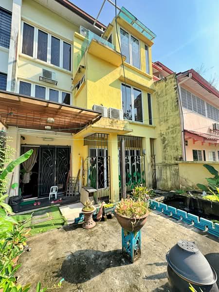 3-storey Terraced House for Sale in Taman Esplanad (Bukit Jalil) - CK Yee - PropertyGuru.com.my