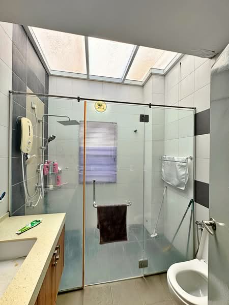 3-storey Terraced House for Sale in Taman Esplanad (Bukit Jalil) - CK Yee - PropertyGuru.com.my