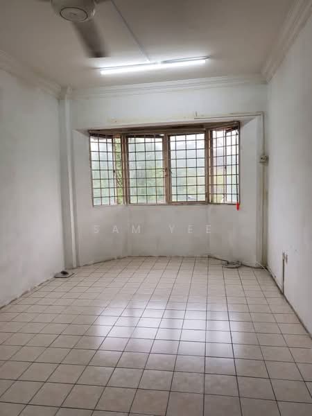 Pangsapuri untuk Dijual di Permai Apartment - Sam Yee - Interior - PropertyGuru.com.my