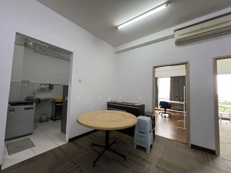 Servis Apartment untuk Disewa di Cova Square - Andrea Hii - Kitchen - PropertyGuru.com.my