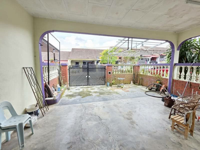 Rumah Teres 1 Tingkat untuk Dijual di Taman Skudai Baru (Skudai) - Iden Tan - Exterior - PropertyGuru.com.my