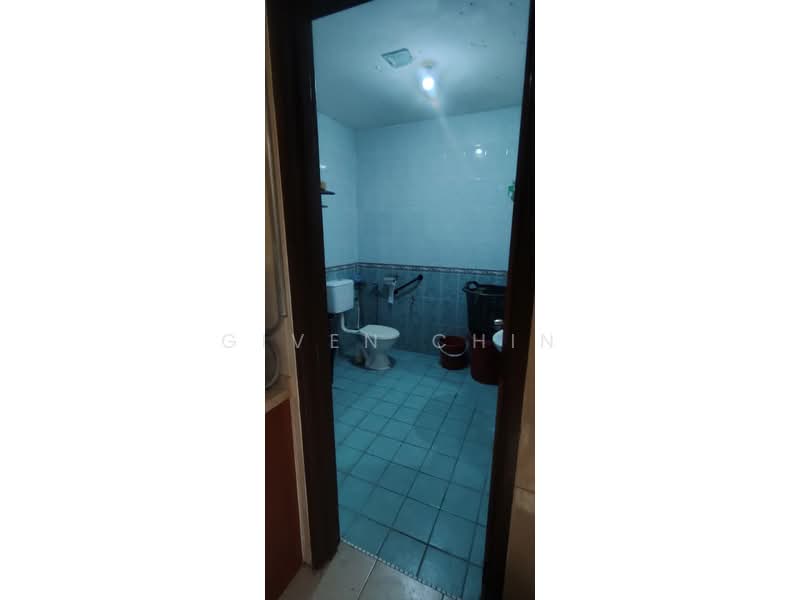 Semi-Detached House for Sale in Kajang (Selangor) - Given Chin - Bathroom - PropertyGuru.com.my