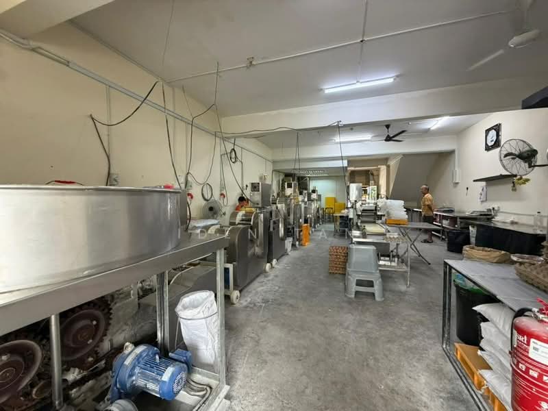 Shop / Office for Sale in Taman Kempas Indah (Tebrau) - Iden Tan - Interior - PropertyGuru.com.my
