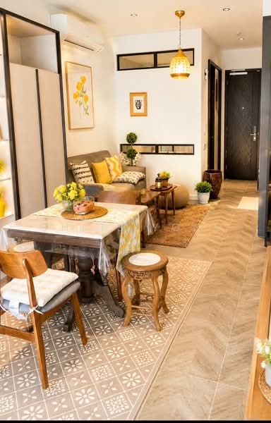 Servis Apartment untuk Disewa di Scarletz Suites @ KL City Centre - Chris Yong - Living Room - PropertyGuru.com.my