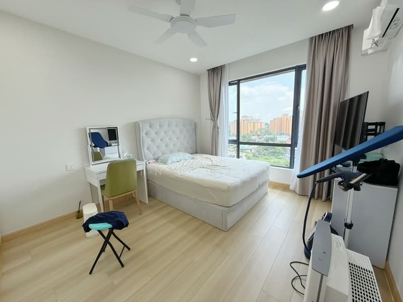 Service Residence for Sale at Country Garden Central Park - Ing Xin - PropertyGuru.com.my
