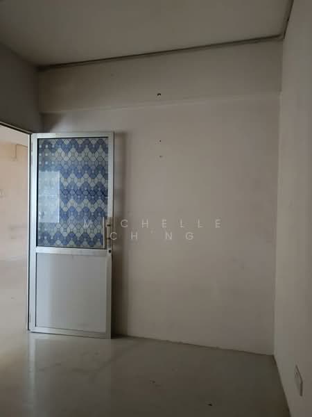Office for Rent in Taman Iping (Batu Maung) - Michelle Ch'ng - Interior - PropertyGuru.com.my