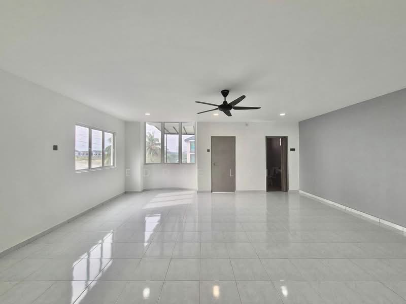 Rumah Teres 2.5 Tingkat untuk Dijual di Taman Pulai Utama (Skudai) - Eddie Lai - Living Room - PropertyGuru.com.my