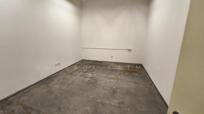 Office for Rent in Seksyen U1, Temasya Industrial Park (Shah Alam) - Haryadi Katmon - Interior - PropertyGuru.com.my
