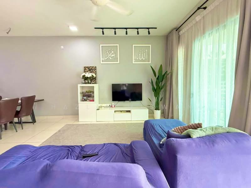 Terraced House for Sale in Shah Alam (Selangor) - Hazlin Miswan - Living Room - PropertyGuru.com.my