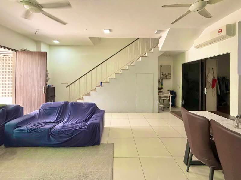 Terraced House for Sale in Shah Alam (Selangor) - Hazlin Miswan - Living Room - PropertyGuru.com.my