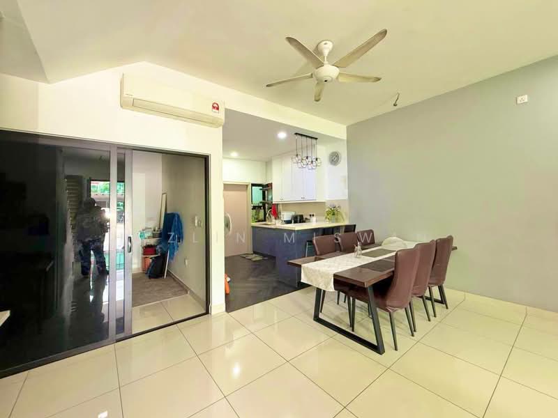 Terraced House for Sale in Shah Alam (Selangor) - Hazlin Miswan - Dining Room - PropertyGuru.com.my