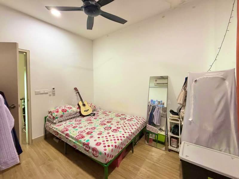Terraced House for Sale in Shah Alam (Selangor) - Hazlin Miswan - Bedroom - PropertyGuru.com.my