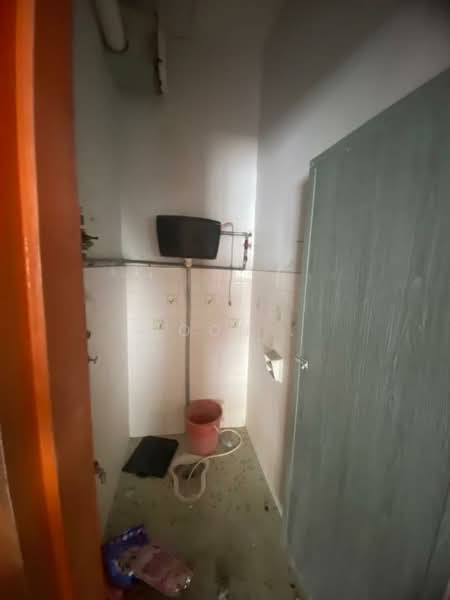 2-storey Terraced House for Sale in Bukit Baru (Melaka) - Woon . - Bathroom - PropertyGuru.com.my