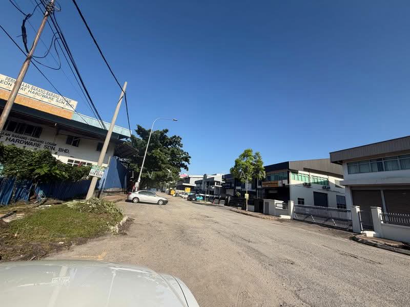 Factory for Rent in Chan Sow Lin (Cheras) - Ivan Tan - Exterior - PropertyGuru.com.my