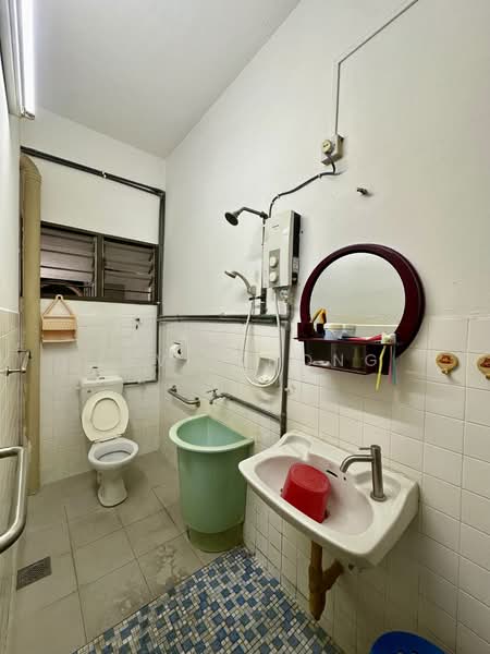 2-storey Terraced House for Sale in Taman Pertama (Ipoh) - Levi Chong - Bathroom - PropertyGuru.com.my