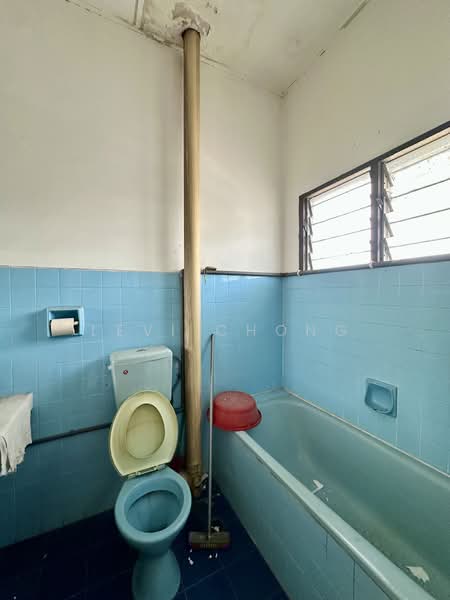 2-storey Terraced House for Sale in Taman Pertama (Ipoh) - Levi Chong - Bathroom - PropertyGuru.com.my
