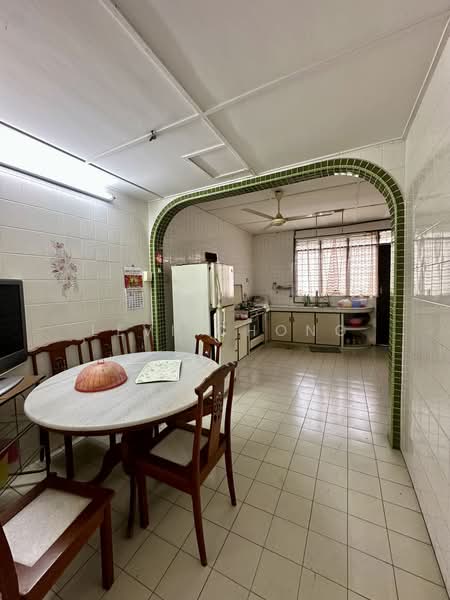 2-storey Terraced House for Sale in Taman Pertama (Ipoh) - Levi Chong - Kitchen - PropertyGuru.com.my