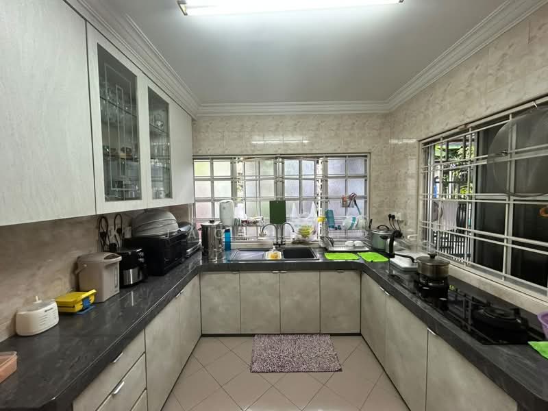 Rumah Teres 2 Tingkat untuk Dijual di Taman Wawasan (Puchong) - Jackie Ho - Kitchen - PropertyGuru.com.my
