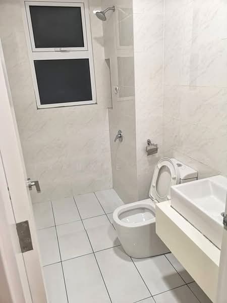 Servis Apartment untuk Disewa di Eco Sky - Frankie Sing - Bathroom - PropertyGuru.com.my
