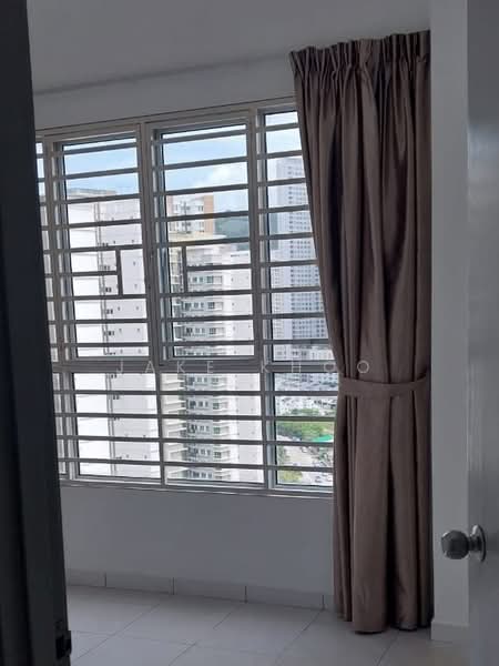 Kondominium untuk Disewa di The Golden Triangle Condominium - Jake Khoo - View - PropertyGuru.com.my