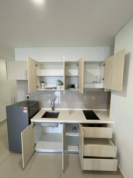 Condominium for Rent at Vivo Residential Suites - CK Chern - Kitchen - PropertyGuru.com.my