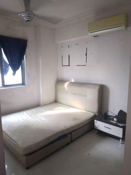 Service Residence for Sale at D'Alamanda - Ivan Tan - Bedroom - PropertyGuru.com.my
