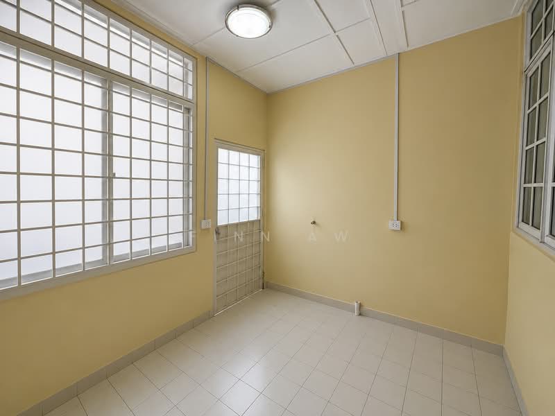 2-storey Terraced House for Sale in Taman Perling (Perling) - Finn Aw - PropertyGuru.com.my