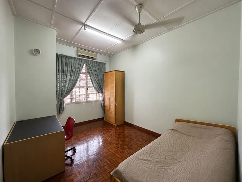 2-storey Terraced House for Sale in Taman Perling (Perling) - Finn Aw - PropertyGuru.com.my